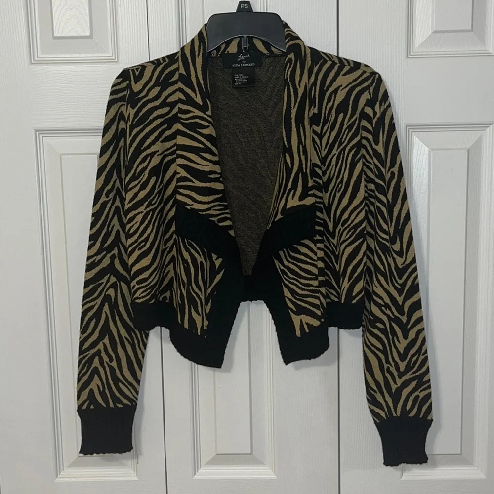 Zebra Print Trendy Sweater - Picture 1 of 3